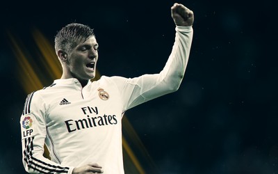 亚投国际热评-丹麦队队长袖标传递信念