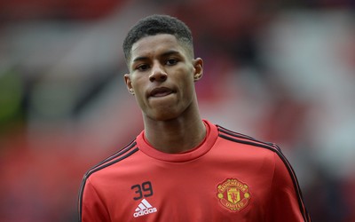 亚投国际热评-佐默训练中扑出诡异弧线球